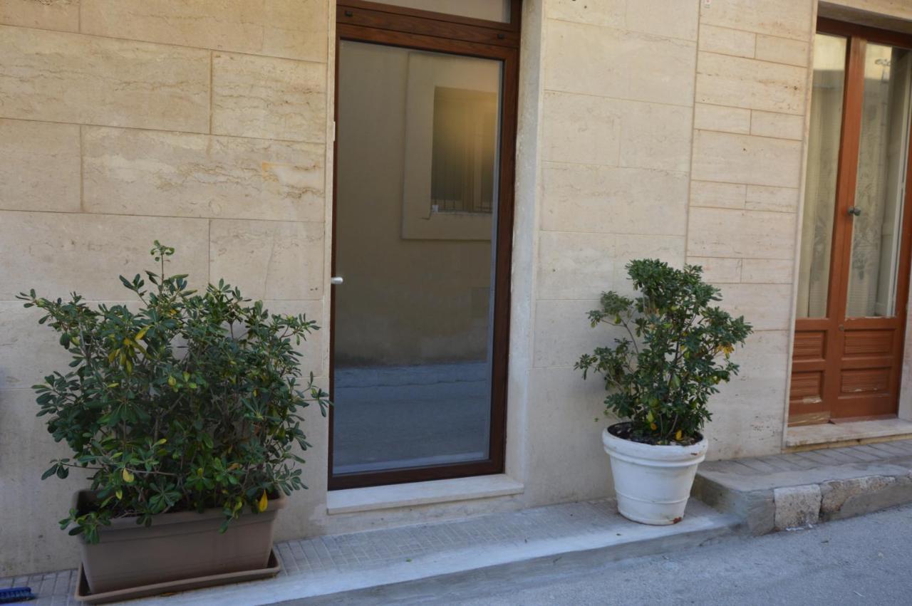 Casa Vincent Villa Augusta Exterior photo